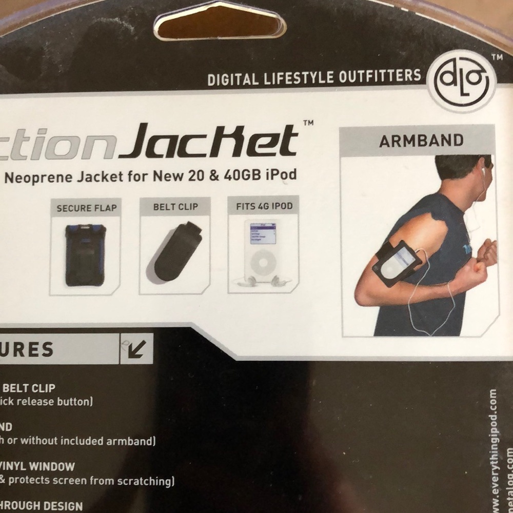 Never Opened Action Jacket Armband - image 4